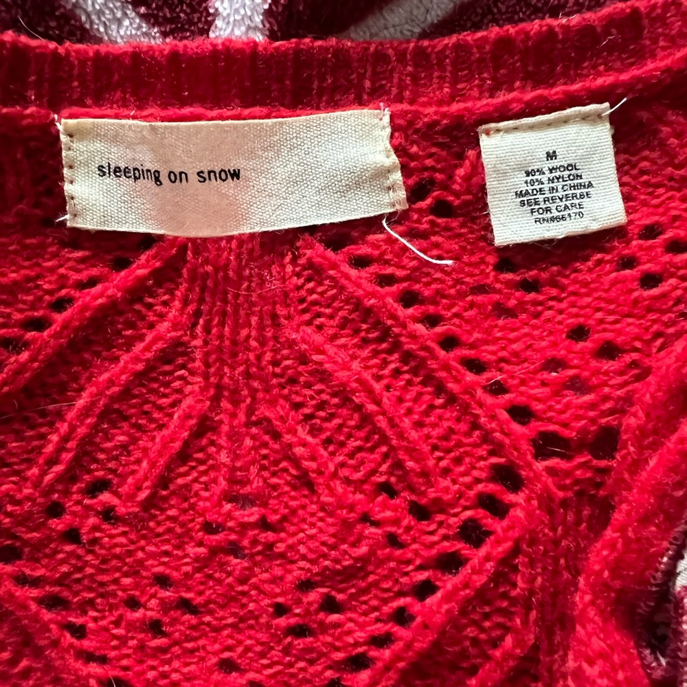EUC Anthropologie Sleeping on Snow Red Flower Cardigan Medium - Picture 9 of 11